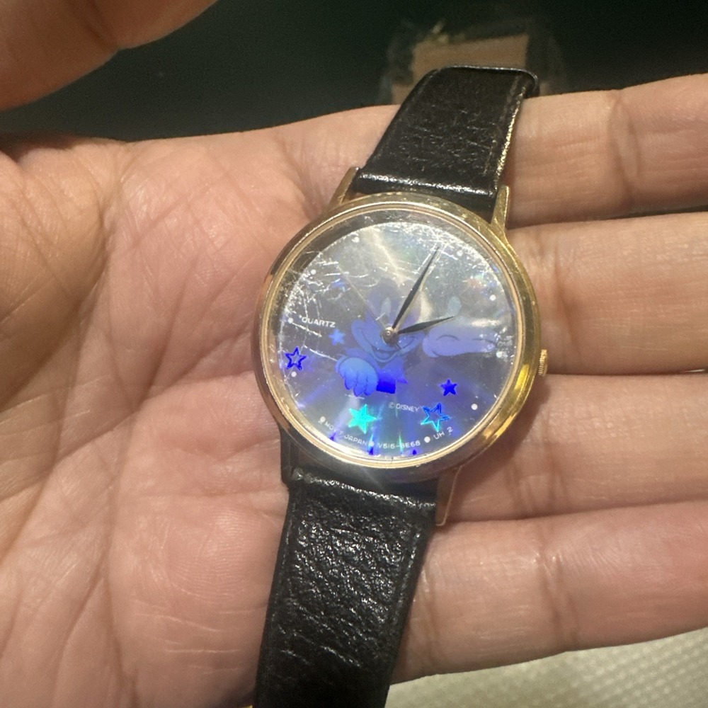 Working Vtg Lorus Disney Mickey Mouse Watch Unisex 35mm‎ Gold Tone Holographic